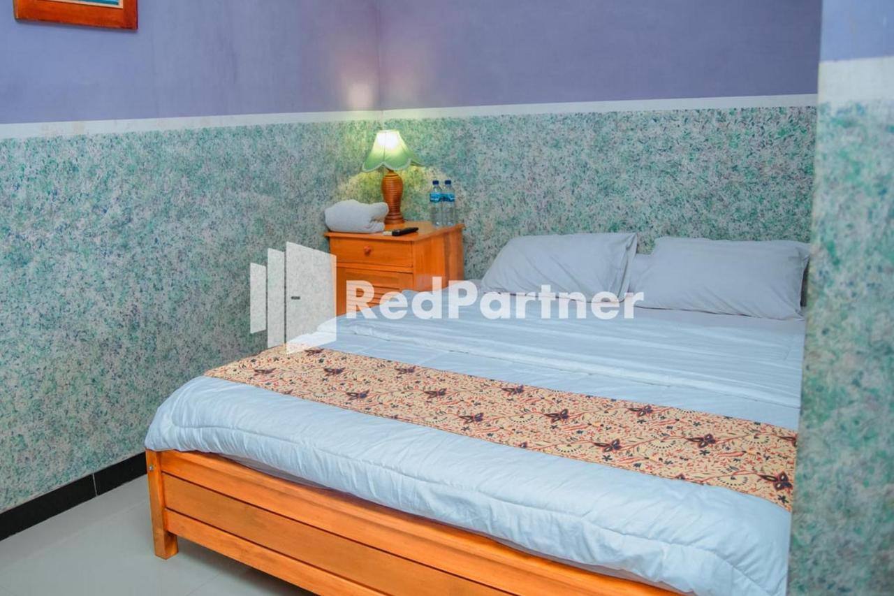 Flamboyan Asri Syariah Mitra Reddoorz Near Kampung Inggris Pare Otel Dış mekan fotoğraf